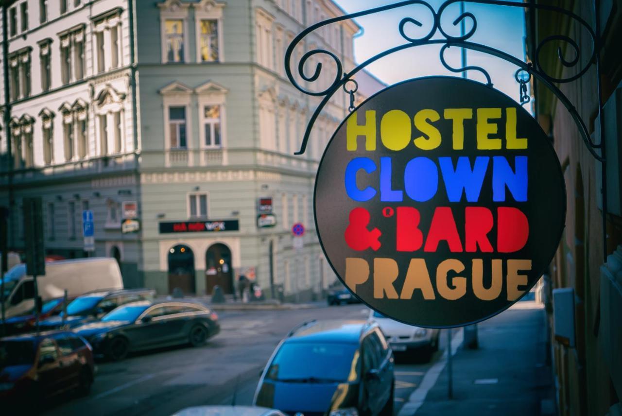 Clown&Bard Hostel Prag Exterior foto